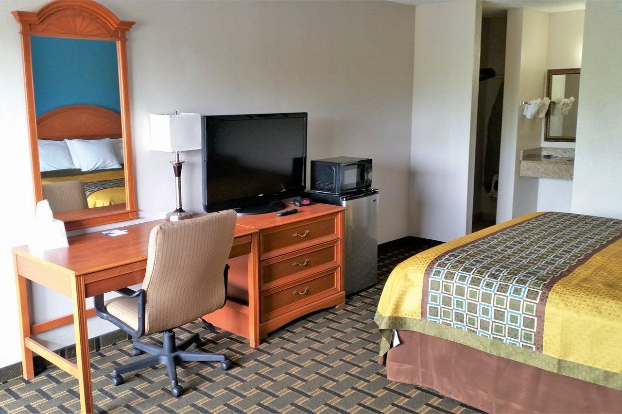 Americas Best Value Inn Elizabethtown Extérieur photo