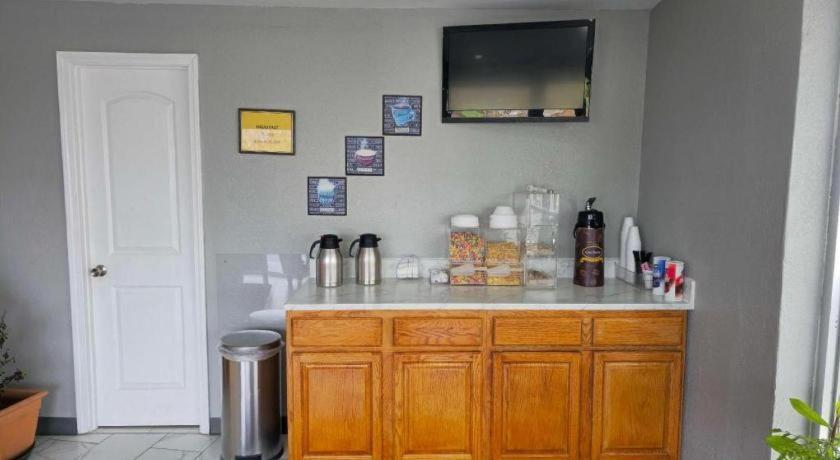 Americas Best Value Inn Elizabethtown Extérieur photo